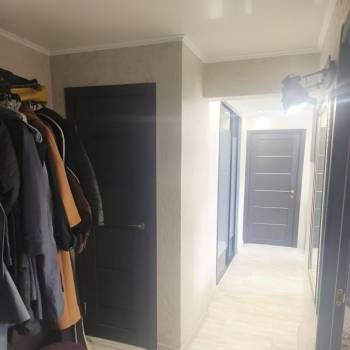 Продается Многокомнатная квартира, 60 м²