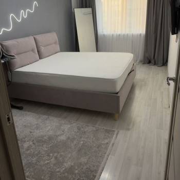 Продается 1-комнатная квартира, 38 м²