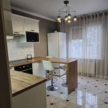 Продается 1-комнатная квартира, 33 м²