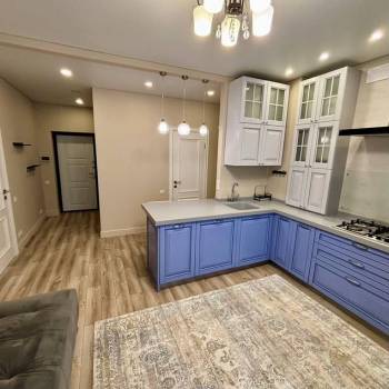 Продается 2-х комнатная квартира, 56 м²