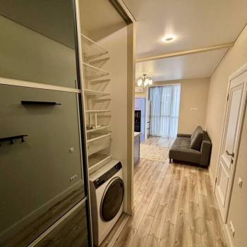 Продается 2-х комнатная квартира, 56 м²