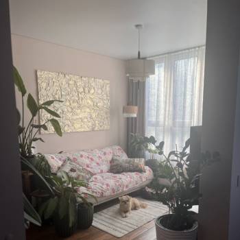 Продается 1-комнатная квартира, 45 м²