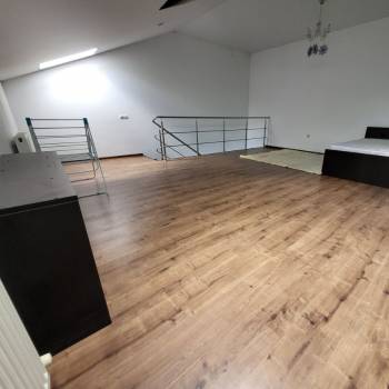 Сдается 2-х комнатная квартира, 73 м²