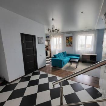 Продается 2-х комнатная квартира, 76 м²