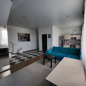 Продается 2-х комнатная квартира, 76 м²