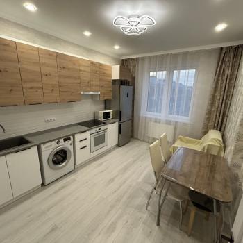 Сдается 1-комнатная квартира, 39 м²