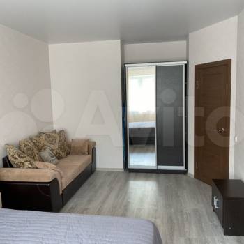 Продается 1-комнатная квартира, 44 м²