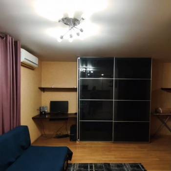 Сдается 1-комнатная квартира, 38 м²