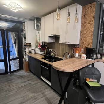 Продается 3-х комнатная квартира, 52 м²