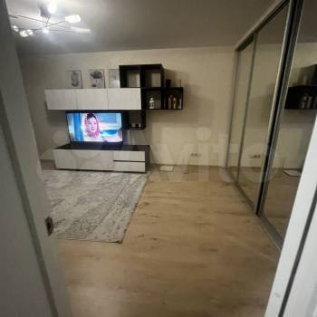 Сдается 1-комнатная квартира, 38 м²