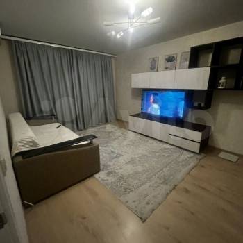 Сдается 1-комнатная квартира, 38 м²