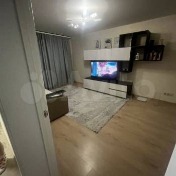 Сдается 1-комнатная квартира, 38 м²