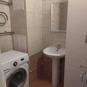 Сдается 2-х комнатная квартира, 70 м²