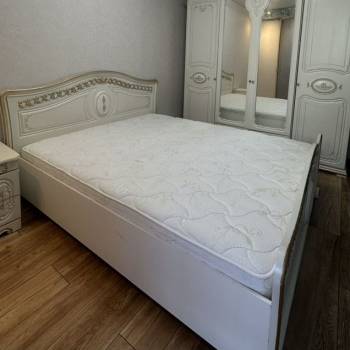 Продается 1-комнатная квартира, 64 м²