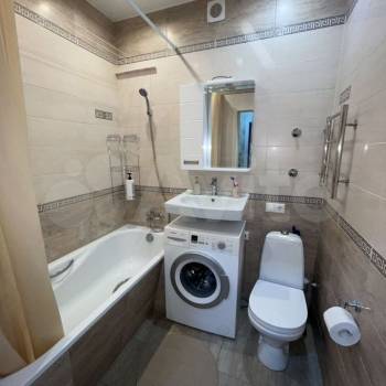 Сдается 1-комнатная квартира, 38 м²