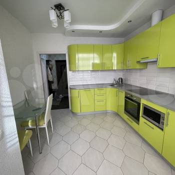 Сдается 1-комнатная квартира, 38 м²