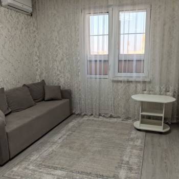 Сдается 1-комнатная квартира, 39 м²