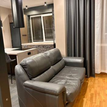 Продается 1-комнатная квартира, 40,3 м²