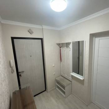 Продается 1-комнатная квартира, 37 м²