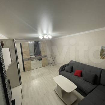 Продается 1-комнатная квартира, 37 м²