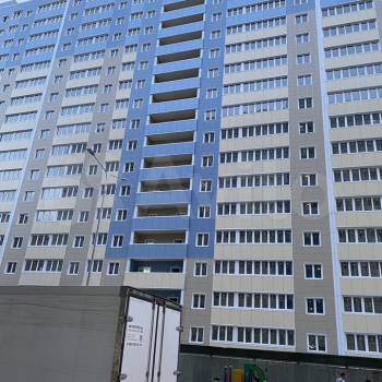 Продается 1-комнатная квартира, 42 м²