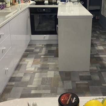 Продается 1-комнатная квартира, 42 м²