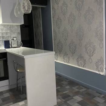 Продается 1-комнатная квартира, 42 м²