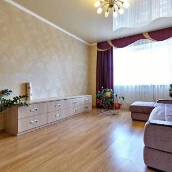 Продается 1-комнатная квартира, 48 м²
