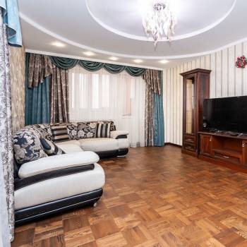 Продается Многокомнатная квартира, 120 м²