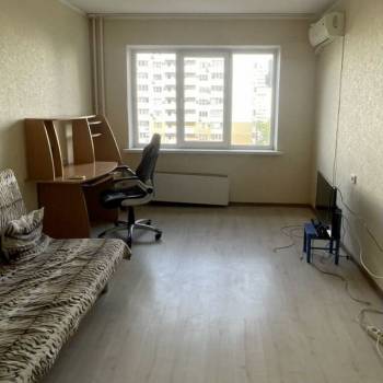 Сдается 1-комнатная квартира, 38 м²