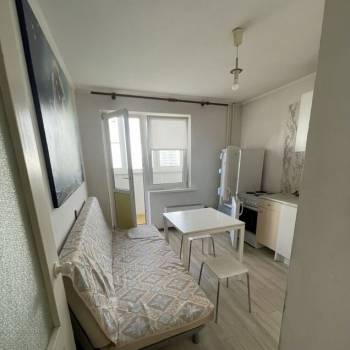 Сдается 1-комнатная квартира, 38 м²