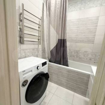 Сдается 1-комнатная квартира, 58 м²