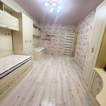 Сдается 1-комнатная квартира, 58 м²