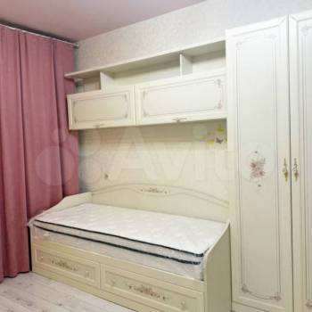 Сдается 1-комнатная квартира, 58 м²