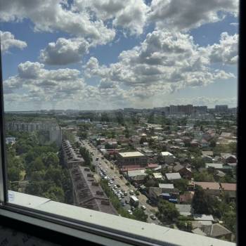 Продается 1-комнатная квартира, 41 м²