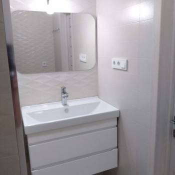 Продается 1-комнатная квартира, 56 м²