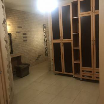 Продается 1-комнатная квартира, 62,9 м²