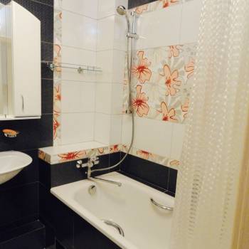 Продается 1-комнатная квартира, 62,9 м²