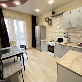 Сдается 1-комнатная квартира, 40 м²