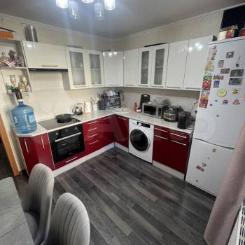 Продается 1-комнатная квартира, 46,4 м²