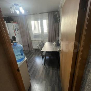 Продается 1-комнатная квартира, 46,4 м²