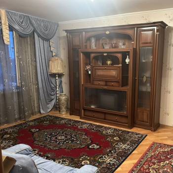 Сдается 2-х комнатная квартира, 74 м²