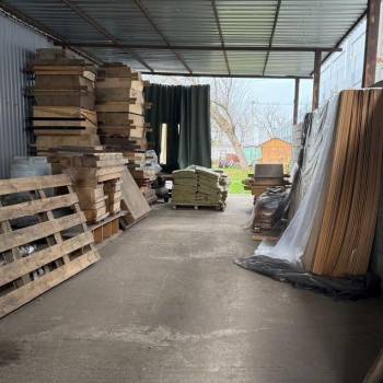 Сдается Нежилое помещение, 200 м²