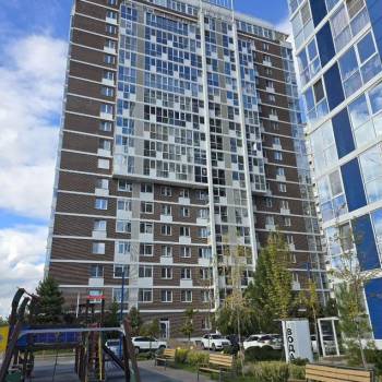 Продается 1-комнатная квартира, 41 м²