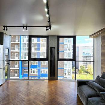 Продается 1-комнатная квартира, 41 м²