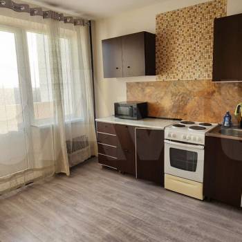 Сдается 1-комнатная квартира, 39 м²