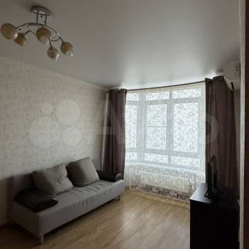 Сдается 1-комнатная квартира, 44 м²