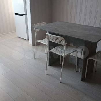 Сдается 1-комнатная квартира, 43 м²