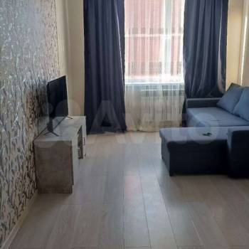 Сдается 1-комнатная квартира, 43 м²