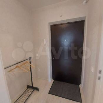 Сдается 1-комнатная квартира, 39 м²